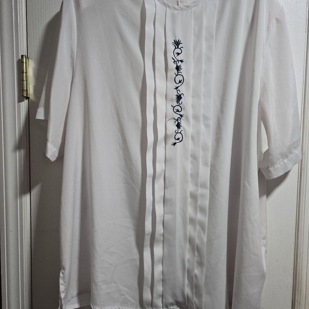 White Embroidered Women  Blouse 1x